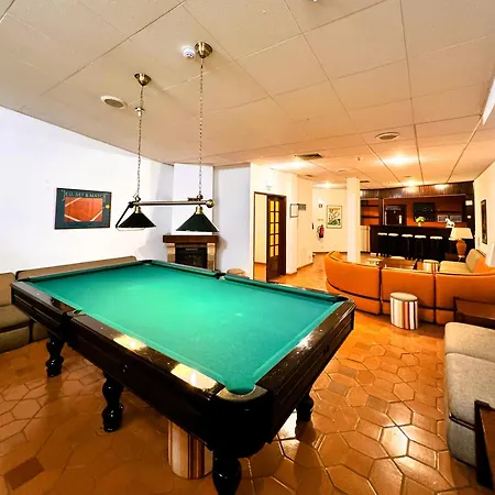 Hotel Lagosmar Story